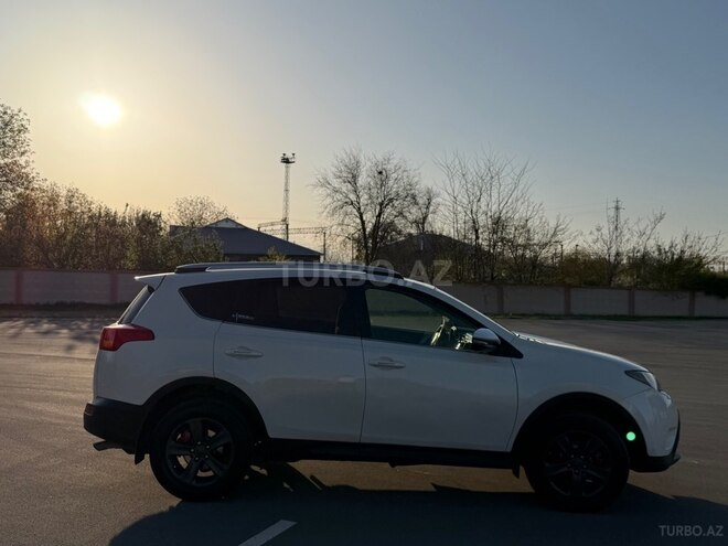 Toyota RAV4-3