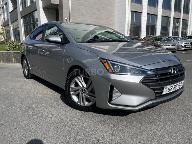 Hyundai Elantra-5