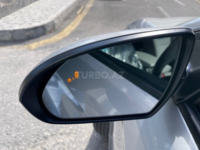 Hyundai Elantra-15