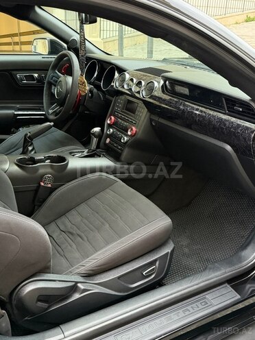 Ford Mustang-11