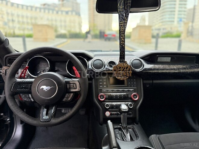 Ford Mustang-13