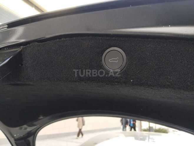 Tesla Model 3-19