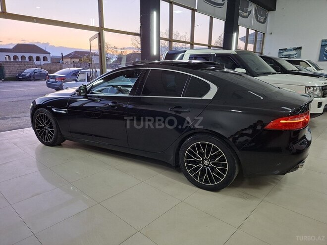 Jaguar XE-4