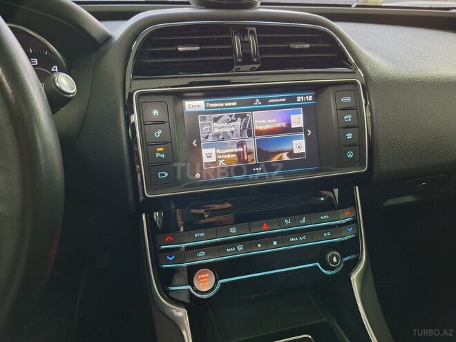 Jaguar XE-13