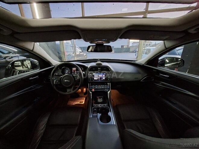 Jaguar XE-9