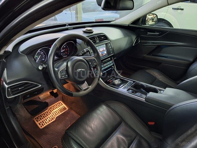 Jaguar XE-14