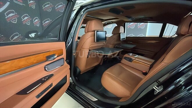 BMW 750 2013, 185,000 km - 4.4 л - Bakı