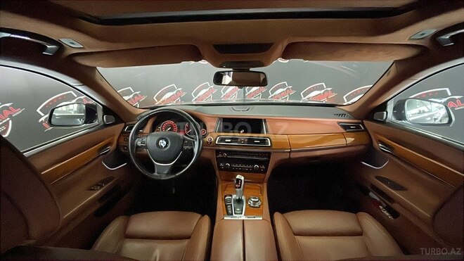 BMW 750 2013, 185,000 km - 4.4 л - Bakı