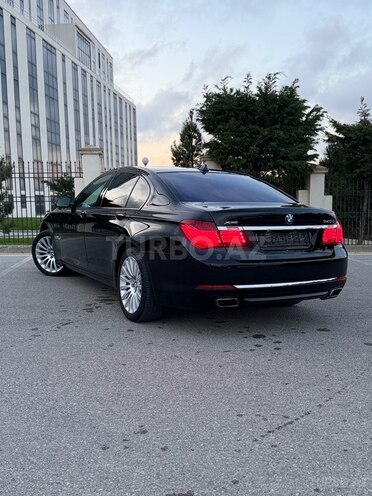 BMW 740-8