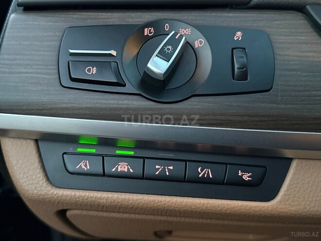 BMW 740-13