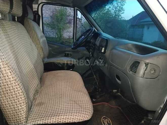 Ford Transit-5