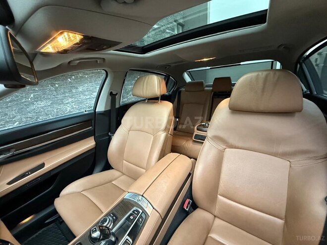 BMW 740-3