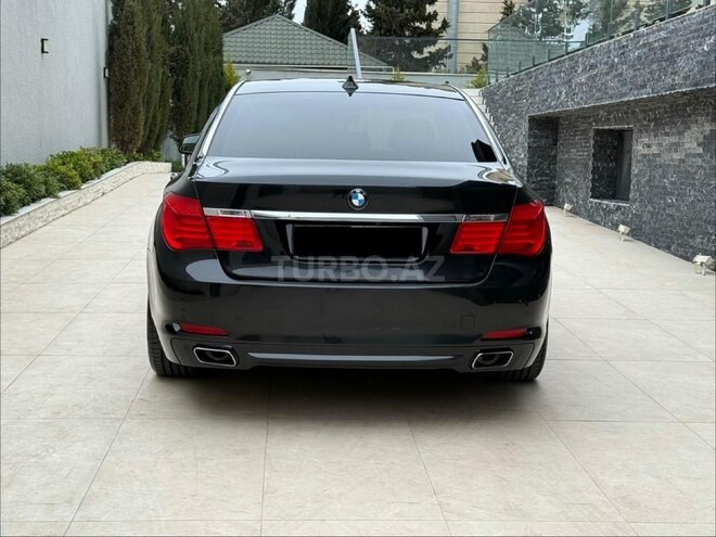 BMW 740-8