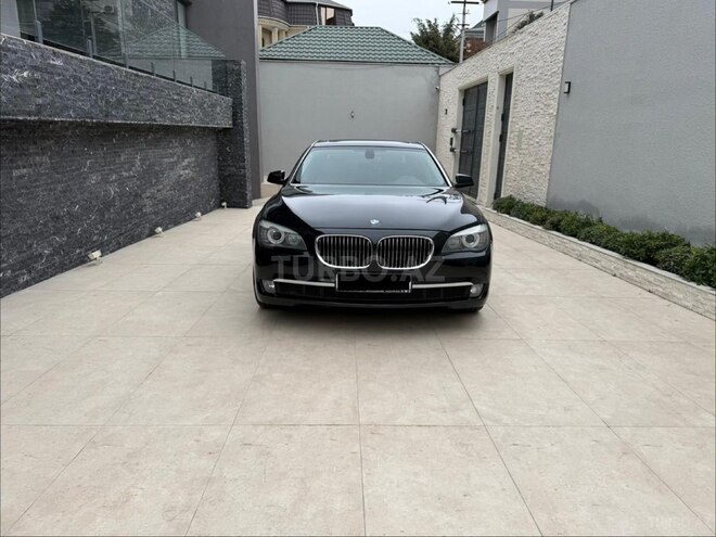 BMW 740-1