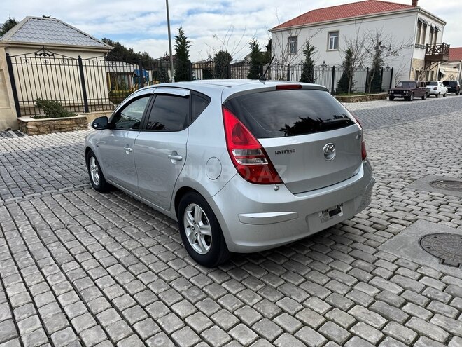 Hyundai i30-6