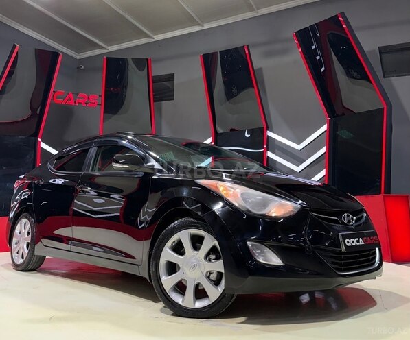 Hyundai Elantra-1