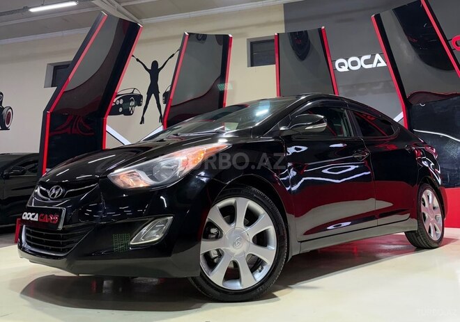 Hyundai Elantra-3