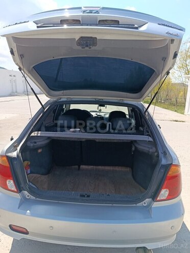 Hyundai Accent-7