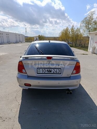 Hyundai Accent-5