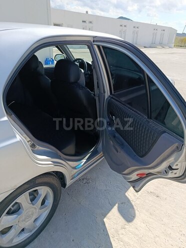 Hyundai Accent-14