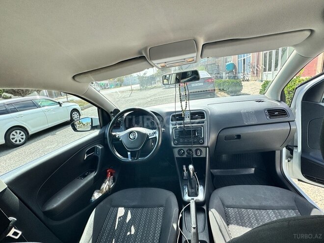 Volkswagen Polo-3