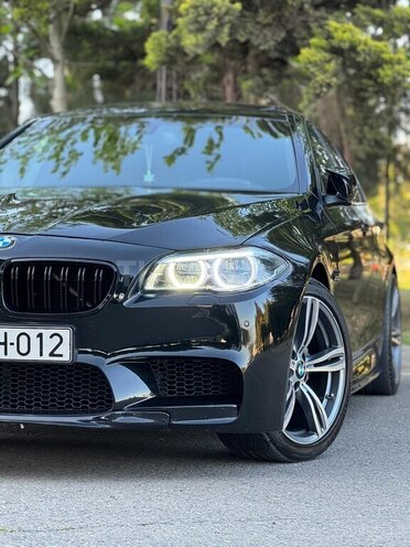 BMW 528 2015, 200,000 km - 2.0 l - Saatlı