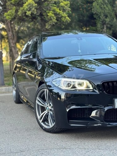 BMW 528 2015, 200,000 km - 2.0 l - Saatlı