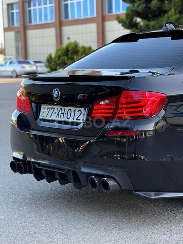 BMW 528 2015, 200,000 km - 2.0 l - Saatlı