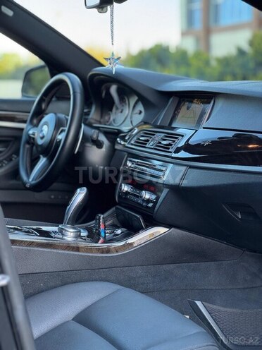 BMW 528 2015, 200,000 km - 2.0 l - Saatlı
