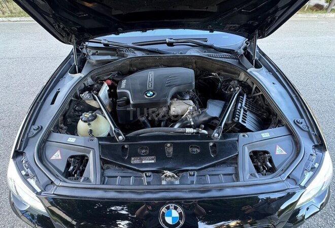 BMW 528 2015, 200,000 km - 2.0 l - Saatlı