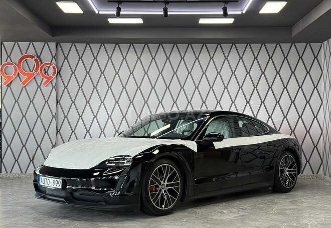 Porsche Taycan 4S-2