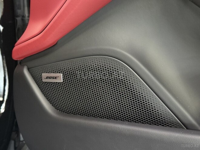 Porsche Taycan 4S-11