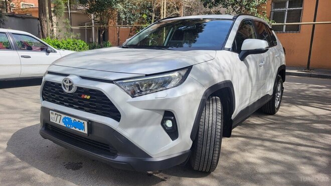 Toyota RAV4-5