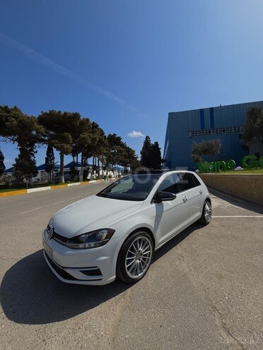 Volkswagen Golf-5