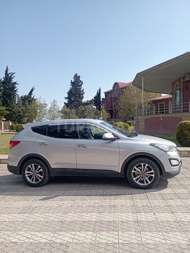 Hyundai Santa Fe-6