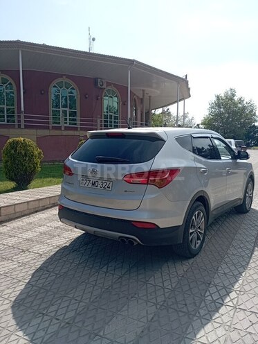 Hyundai Santa Fe-5