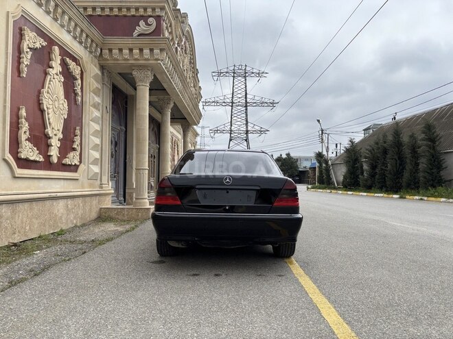 Mercedes C 230-4