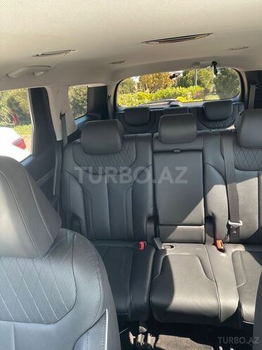 Hyundai Palisade-6