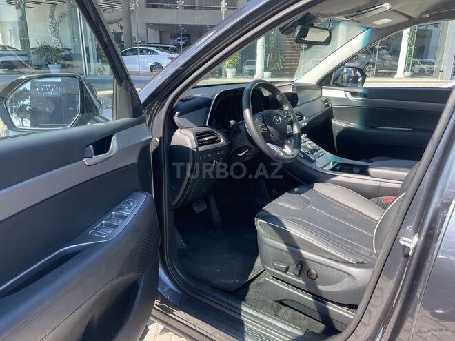 Hyundai Palisade-13
