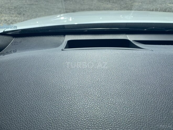 Toyota Camry-21
