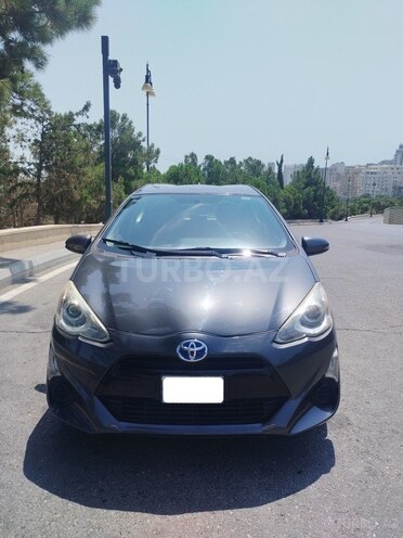Toyota Prius C-2