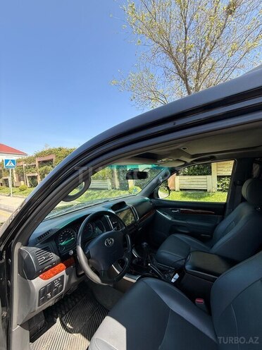 Toyota Land Cruiser Prado-9