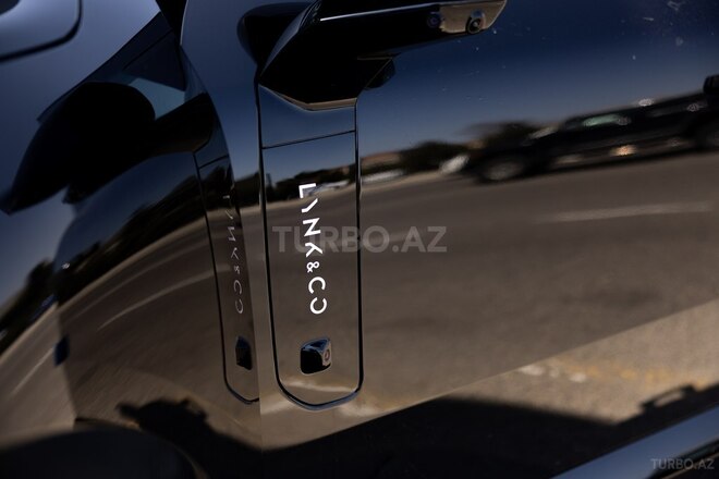 Lynk & Co 900-13