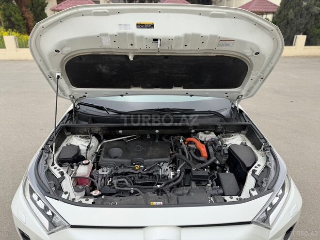 Toyota RAV4-10