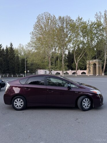 Toyota Prius 2013, 386,243 km - 1.8 l - Mingəçevir