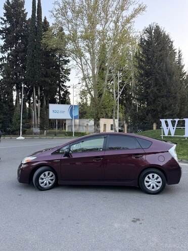 Toyota Prius 2013, 386,243 km - 1.8 l - Mingəçevir