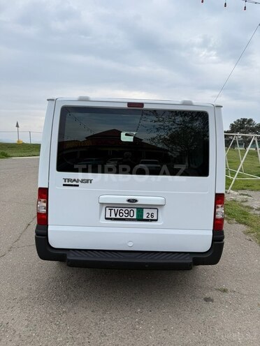 Ford Transit-2