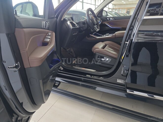 BMW X7-29