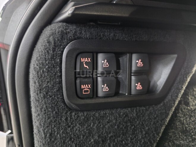 BMW X7-39