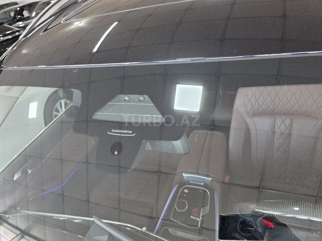 BMW X7-38
